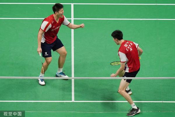 球迷失望退场时,奇迹发生了! 球迷失望退场时,奇迹发生了!