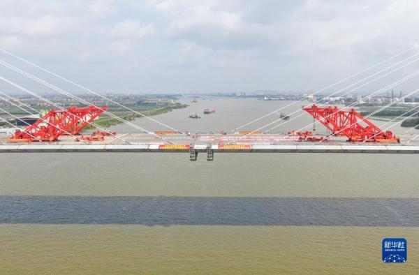 粤港澳大湾区：南中高速洪奇门特大桥合龙