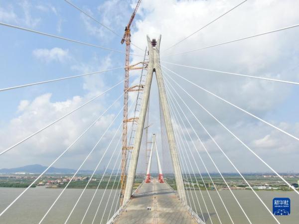 粤港澳大湾区：南中高速洪奇门特大桥合龙