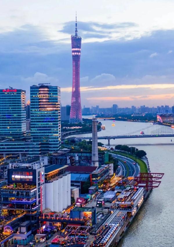 “知道为什么每次我都先吃鱼头吗？”答案齁甜……