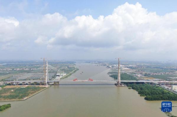 粤港澳大湾区：南中高速洪奇门特大桥合龙