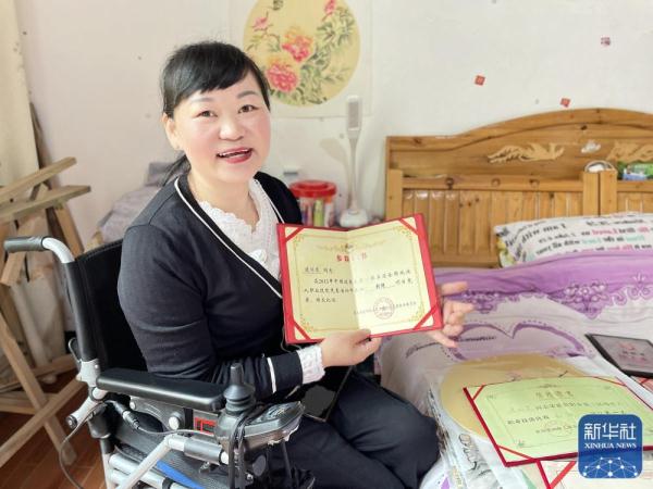 “云朵天使”长出艺术翅膀 “云朵天使”长出艺术翅膀