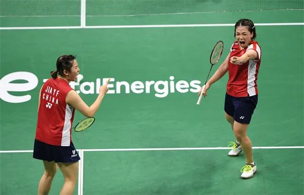 国羽年轻力量崛起！翻盘！三连冠！