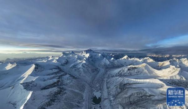 成功登顶珠穆朗玛峰!直击中国科考探秘地球之巅 成功登顶珠穆朗玛峰!直击中国科考探秘地球之巅