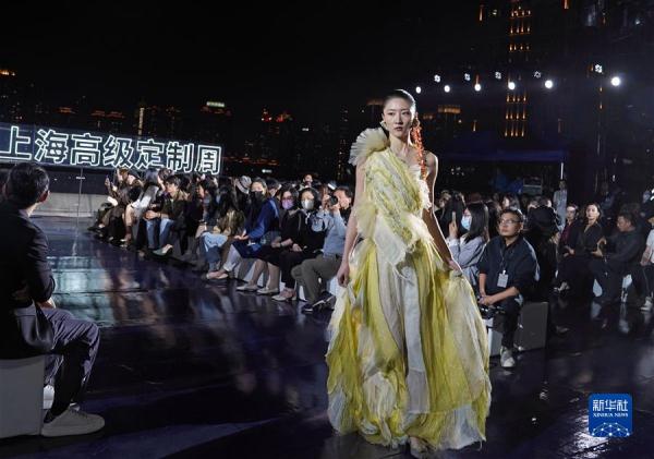 第十二届上海高定周举行开幕秀