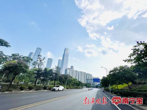 南宁高温天气短暂按下“暂停键”,本周四“闷热模式”又将上线 南宁高温天气短暂按下“暂停键”,本周四“闷热模式”又将上线