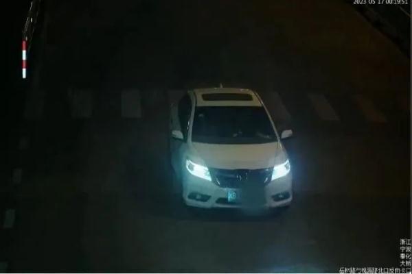 凌晨，妻子一个电话把丈夫举报了