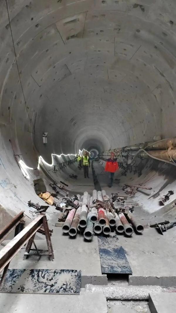 快来看！哈尔滨地铁3号线二期西北环河松街站、公路大桥站、上海街站全面铺轨