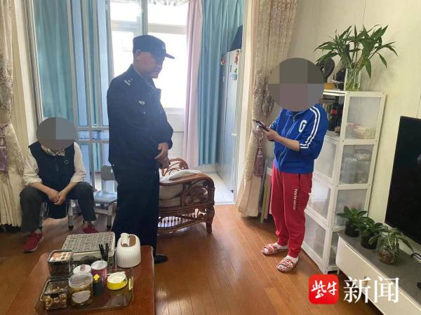 漏水纠纷楼下索赔2万，楼上只肯赔2千，民警调解止纷争