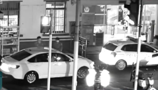 深夜,一女子酒驾至派出所门口...... 深夜,一女子酒驾至派出所门口......