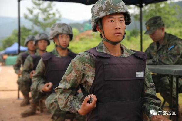 关注｜新兵手榴弹实投，开始！