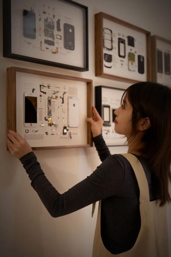 装裱时光、回收餐厅、制作云朵……揭秘这届年轻人的“另类”职业