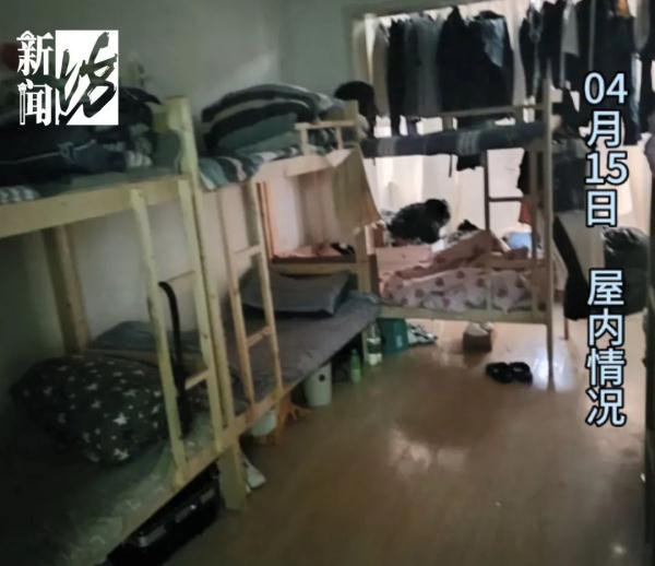 崩溃!上海房东举报自家群租,20平住9人!城管上门后,人更多了… 崩溃!上海房东举报自家群租,20平住9人!城管上门后,人更多了…