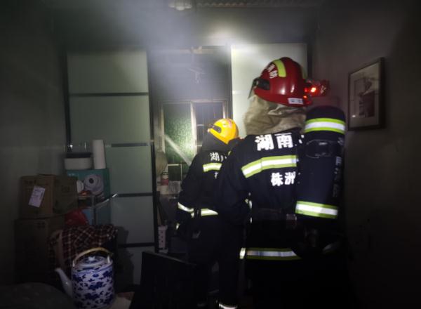 一不留神厨房烧光 厨房起火“帮凶”竟然有这么多 一不留神厨房烧光 厨房起火“帮凶”竟然有这么多