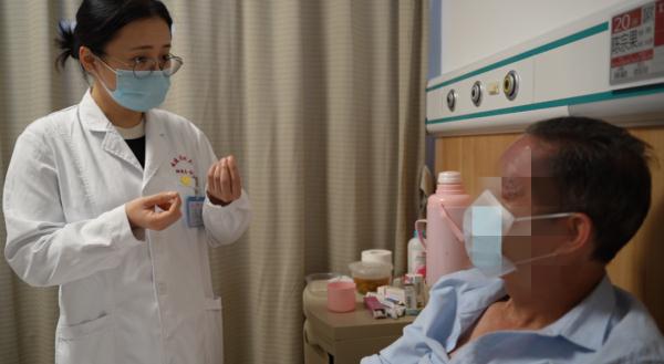 被它缠上了!福州男子半张脸剧痛难忍! 被它缠上了!福州男子半张脸剧痛难忍!