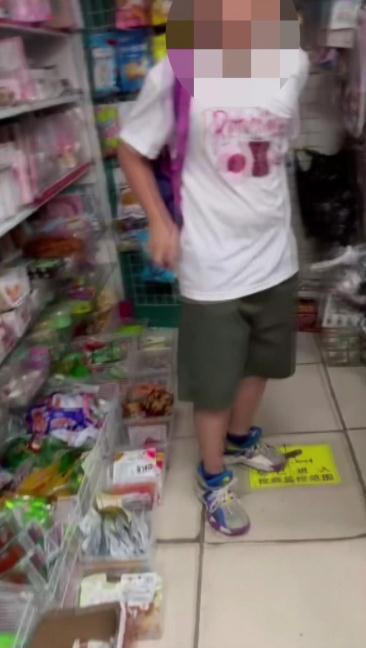 南宁一文具店向小学生出租手机，家长们怒了