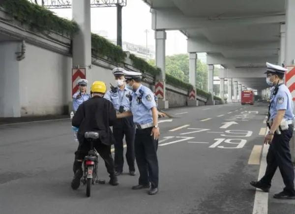 广州上牌电动车已达322万辆，远超城市承载力！