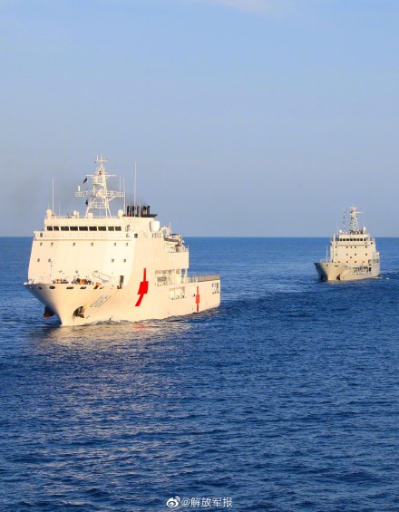 走起!看海军某勤务船大队海上训练 走起!看海军某勤务船大队海上训练