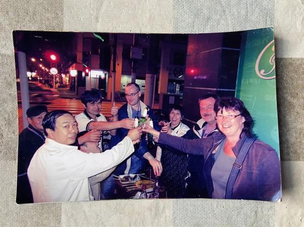 路边摆摊：热闹与辗转的四十年