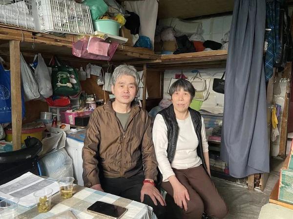 路边摆摊：热闹与辗转的四十年