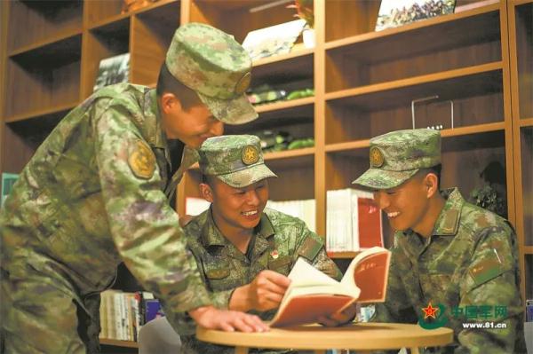 这个班的荣誉为何如此多？“金牌班长”带出“金牌士兵”