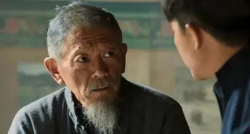 这位老戏骨病逝了！一生甘当绿叶 多位知名演员发文怀念