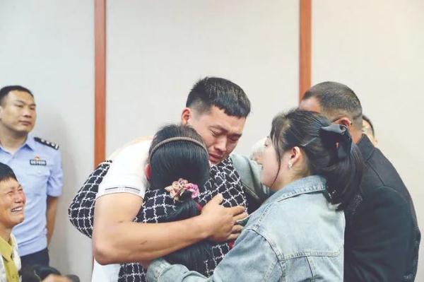 “奔向你的这几步，妈妈走了26年”