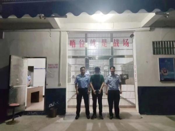 为了骗钱，他连父母都不放过