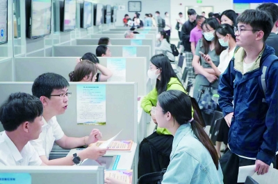 南京举办高校毕业生专场招聘会