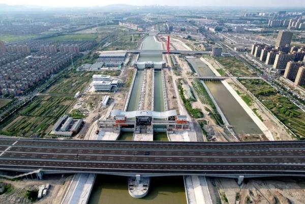 京杭运河浙江段三级航道整治工程新开挖段即将试运行