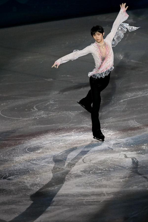 圖為羽生結弦在2022北京冬奧會花滑表演滑中.