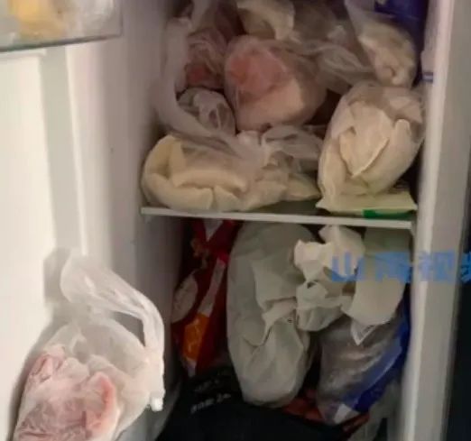 男子扔掉妈妈的陈年冻肉，结果……网友：谁敢啊