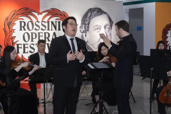 上海地铁站变身歌剧院!在7号线站内,聆听19世纪意大利歌剧 上海地铁站变身歌剧院!在7号线站内,聆听19世纪意大利歌剧