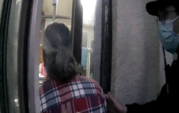 为了她，他找了半个城！网友：他真的，我哭死……