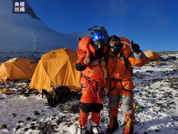 海拔8450米！登顶珠峰最后时刻，两个湖南人却决定……