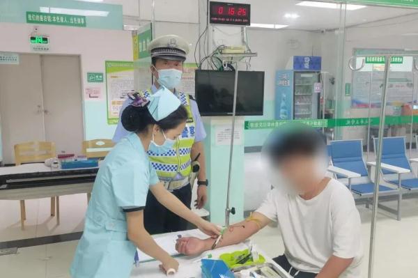 巧了！两男子同名同姓，开同一辆车，因同样的原因被查