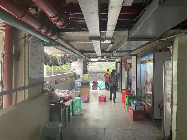 居民小区成网红打卡地,一天挤进两三万游客…… 居民小区成网红打卡地,一天挤进两三万游客……