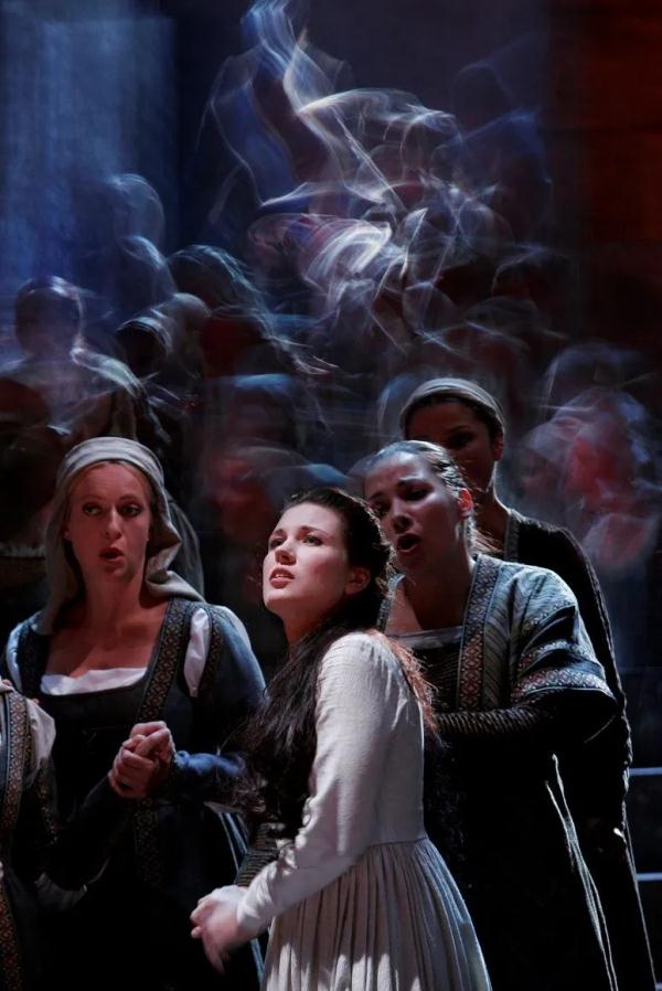 上海地铁站变身歌剧院!在7号线站内,聆听19世纪意大利歌剧 上海地铁站变身歌剧院!在7号线站内,聆听19世纪意大利歌剧