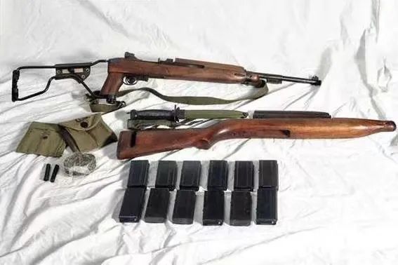 家中发现了大量父亲留下的“违禁品”!他慌了... 家中发现了大量父亲留下的“违禁品”!他慌了...