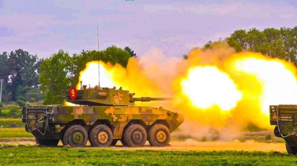 实弹射击演练：火力融合锤炼战场打赢能力