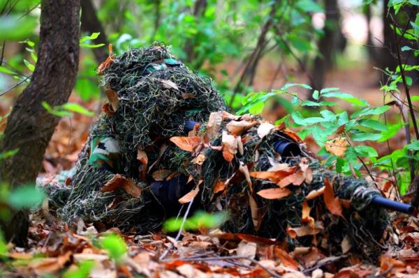 实弹射击演练：火力融合锤炼战场打赢能力