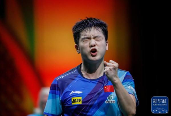 世乒赛:樊振东胜梁靖崑晋级男单决赛 世乒赛:樊振东胜梁靖崑晋级男单决赛