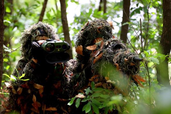 实弹射击演练：火力融合锤炼战场打赢能力