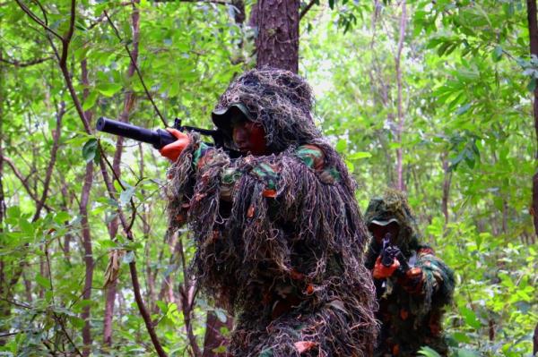 实弹射击演练：火力融合锤炼战场打赢能力