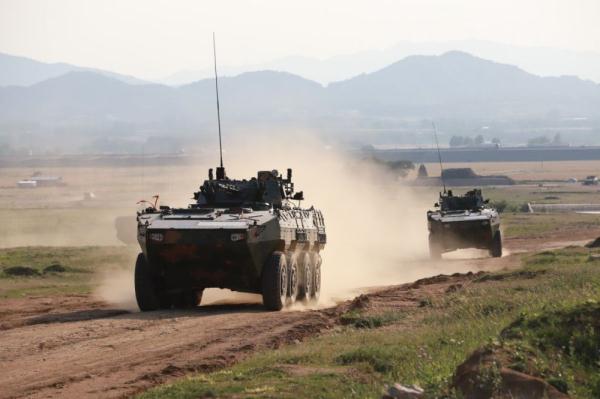 实弹射击演练：火力融合锤炼战场打赢能力