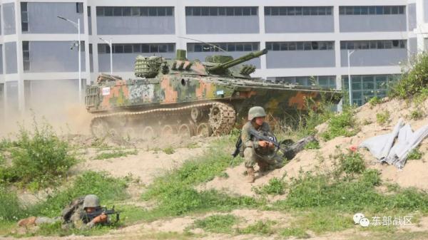 合成营，行动！