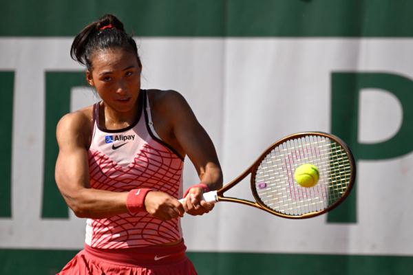 法网丨郑钦文晋级第二轮