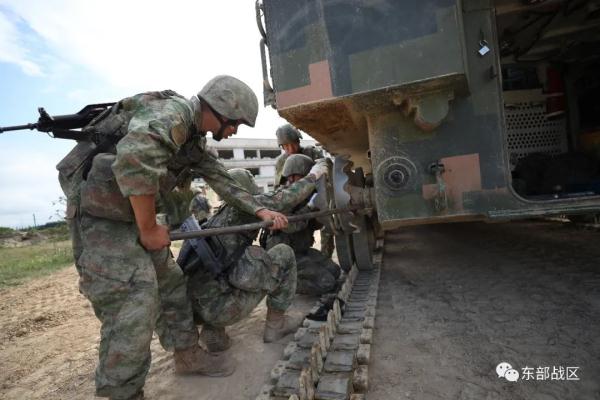 合成营，行动！