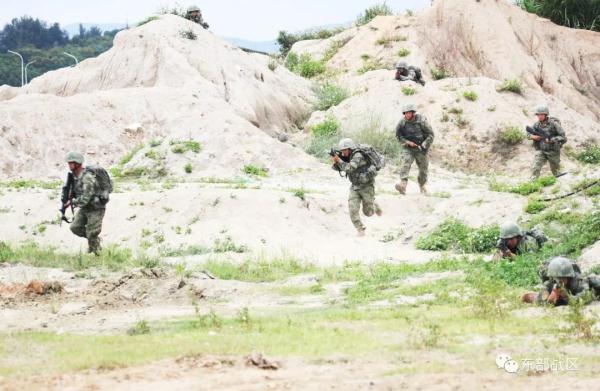 合成营，行动！