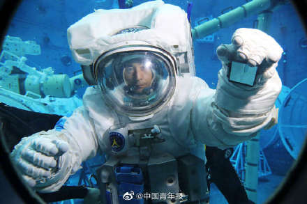 朱杨柱追梦十余载终成航天员 朱杨柱追梦十余载终成航天员